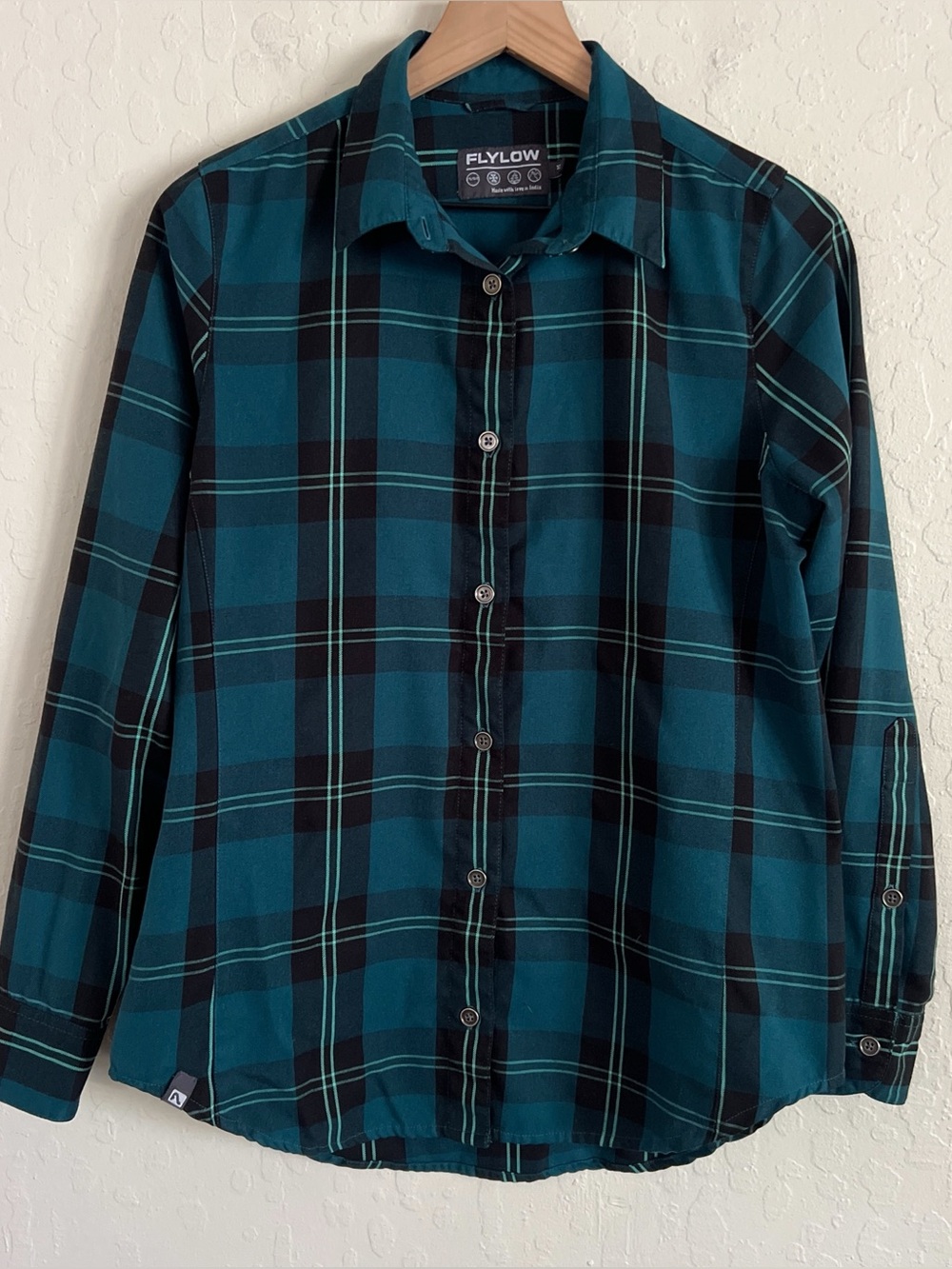 Flylow Women’s Brigitte Tech Flannel Long Sleeve Button Down Shirt Medium Plaid